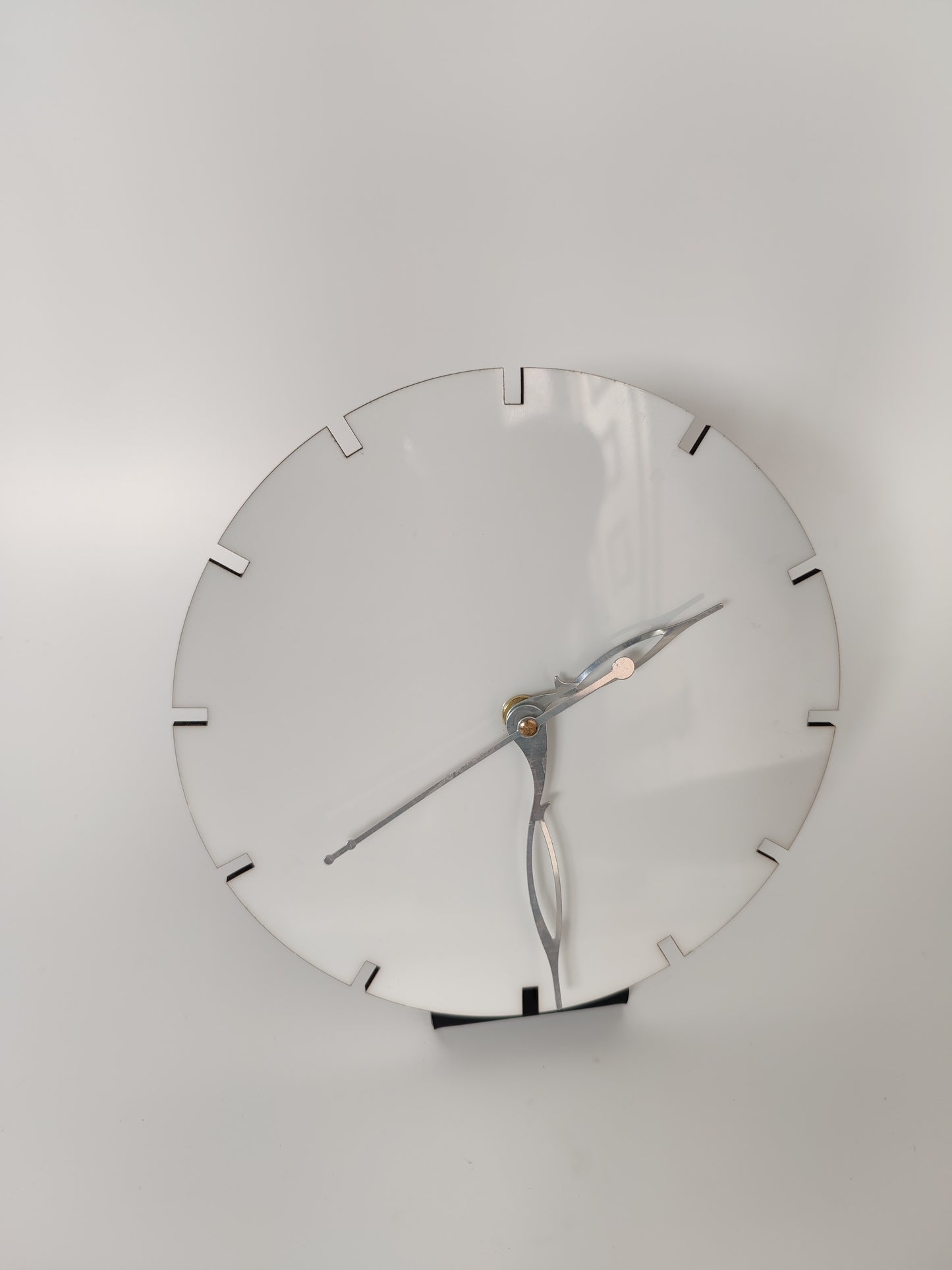 DIY Floating Desk Clock