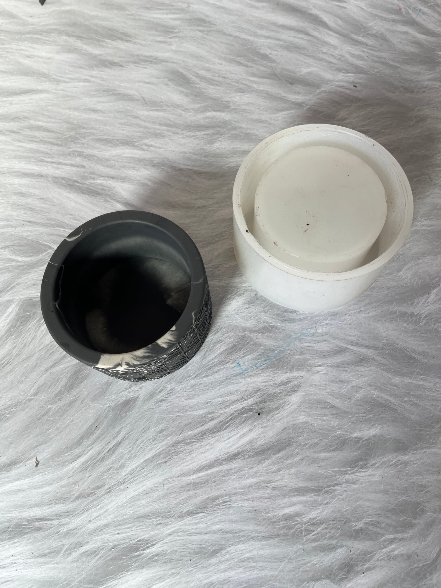 Leaves Pattern Round Planter for Beyond MIX, Resin, Concrete